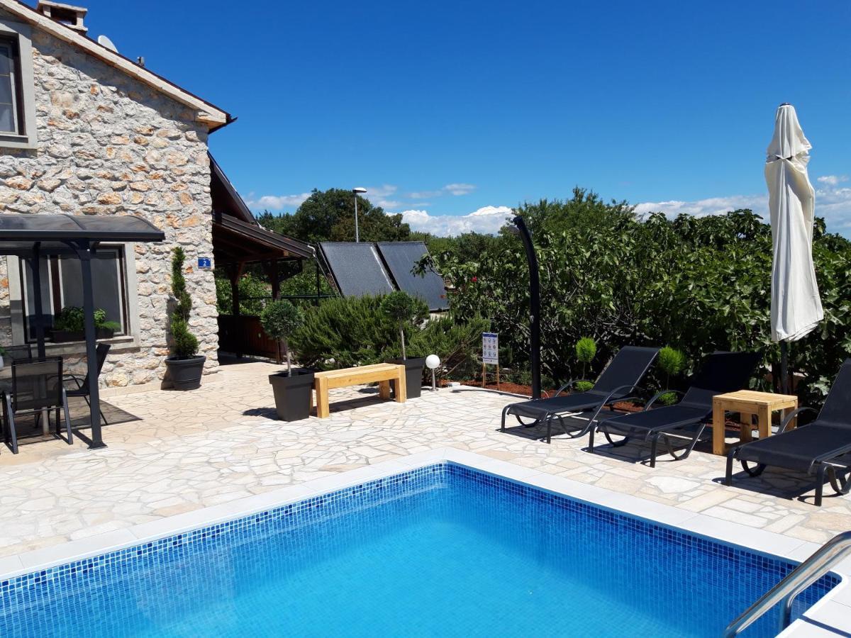 Casa Nora Adriatica Villa Vilanija Екстериор снимка